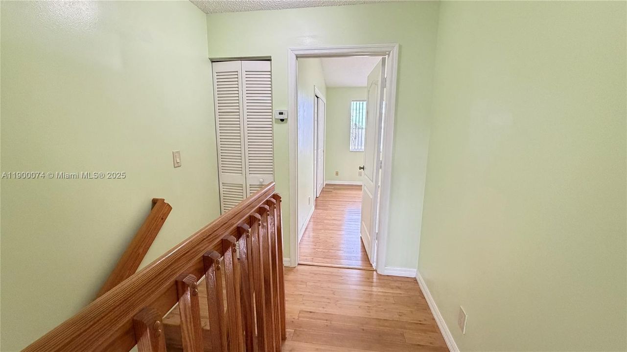 Active With Contract: $2,300 (2 beds, 2 baths, 1040 Square Feet)