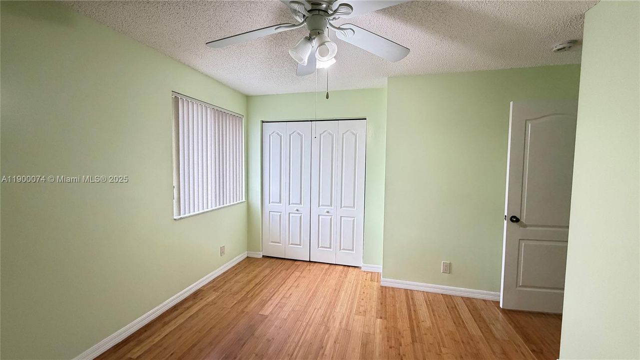 Active With Contract: $2,300 (2 beds, 2 baths, 1040 Square Feet)