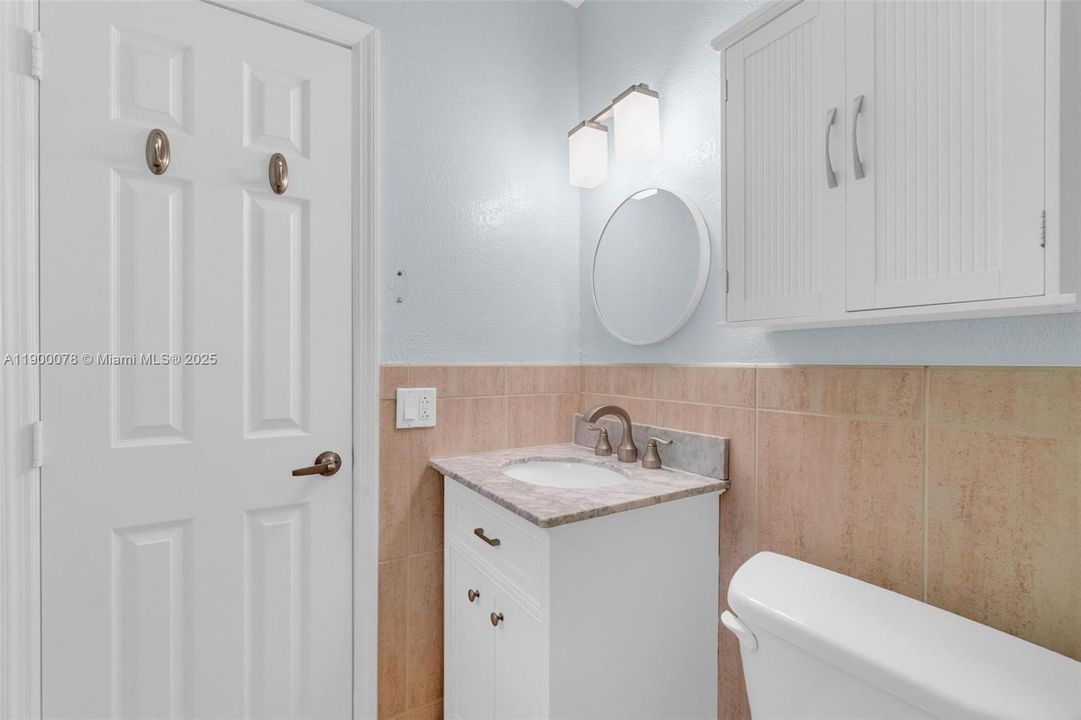 На продажу: $775,000 (3 спален, 2 ванн, 1910 Квадратных фут)