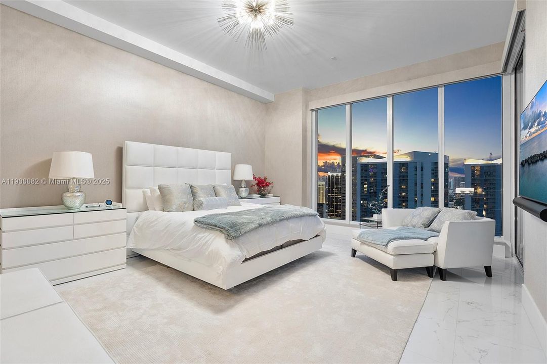 For Rent: $17,000 (4 beds, 5 baths, 3398 Square Feet)