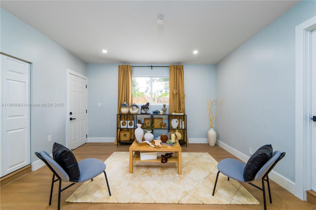 На продажу: $659,970 (4 спален, 2 ванн, 2109 Квадратных фут)