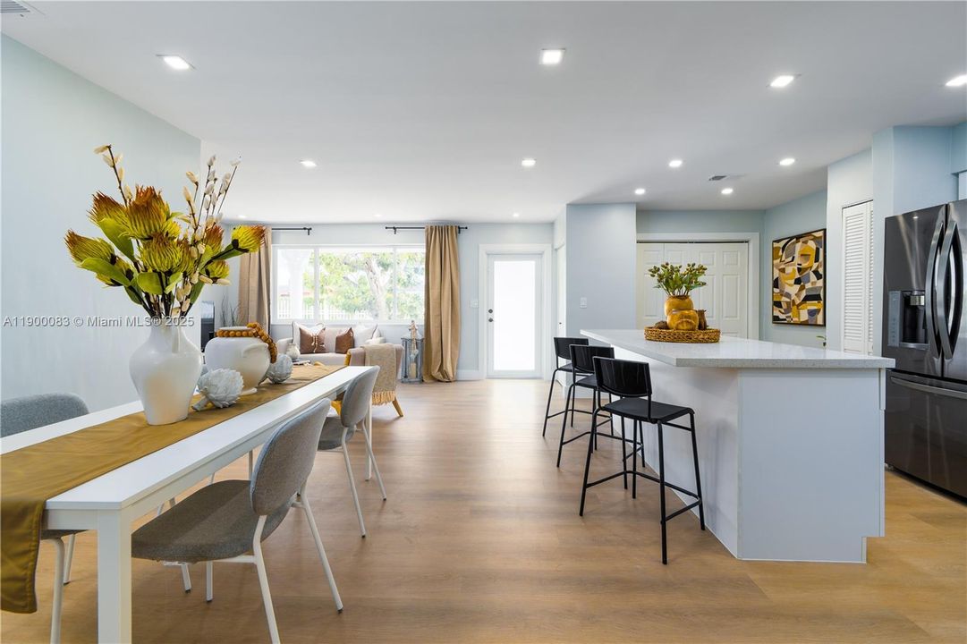 На продажу: $659,970 (4 спален, 2 ванн, 2109 Квадратных фут)