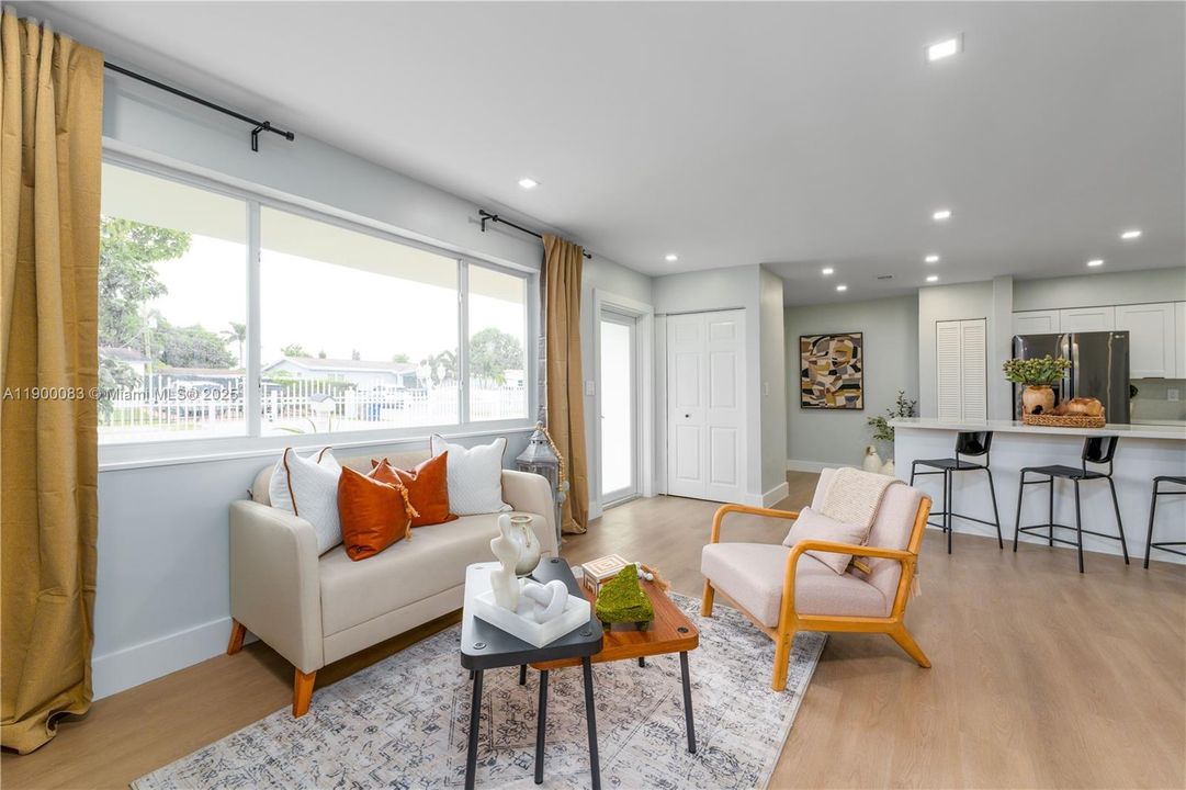 На продажу: $659,970 (4 спален, 2 ванн, 2109 Квадратных фут)