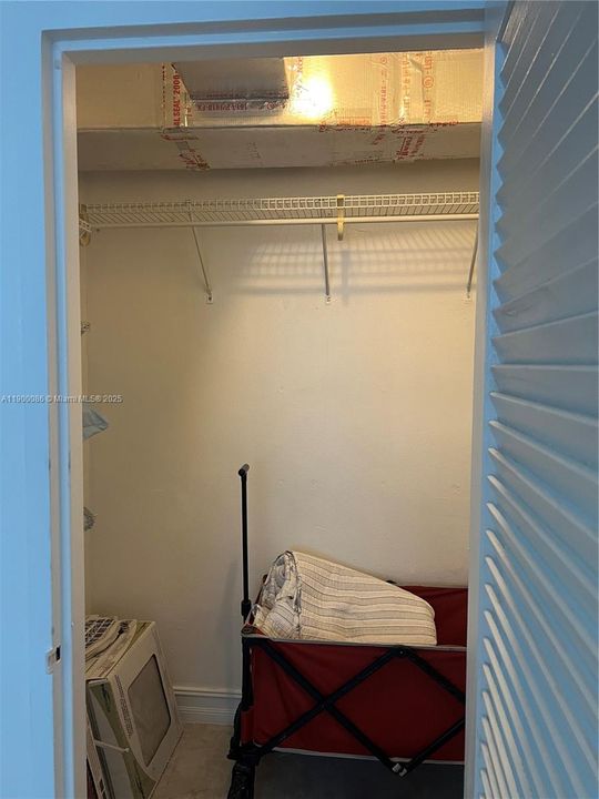 For Rent: $2,500 (1 beds, 1 baths, 730 Square Feet)