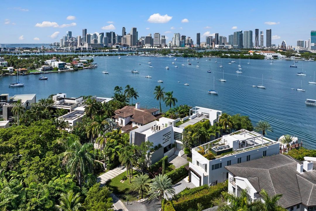 待售: $29,950,000 (6 贝兹, 7 浴室, 5863 平方英尺)