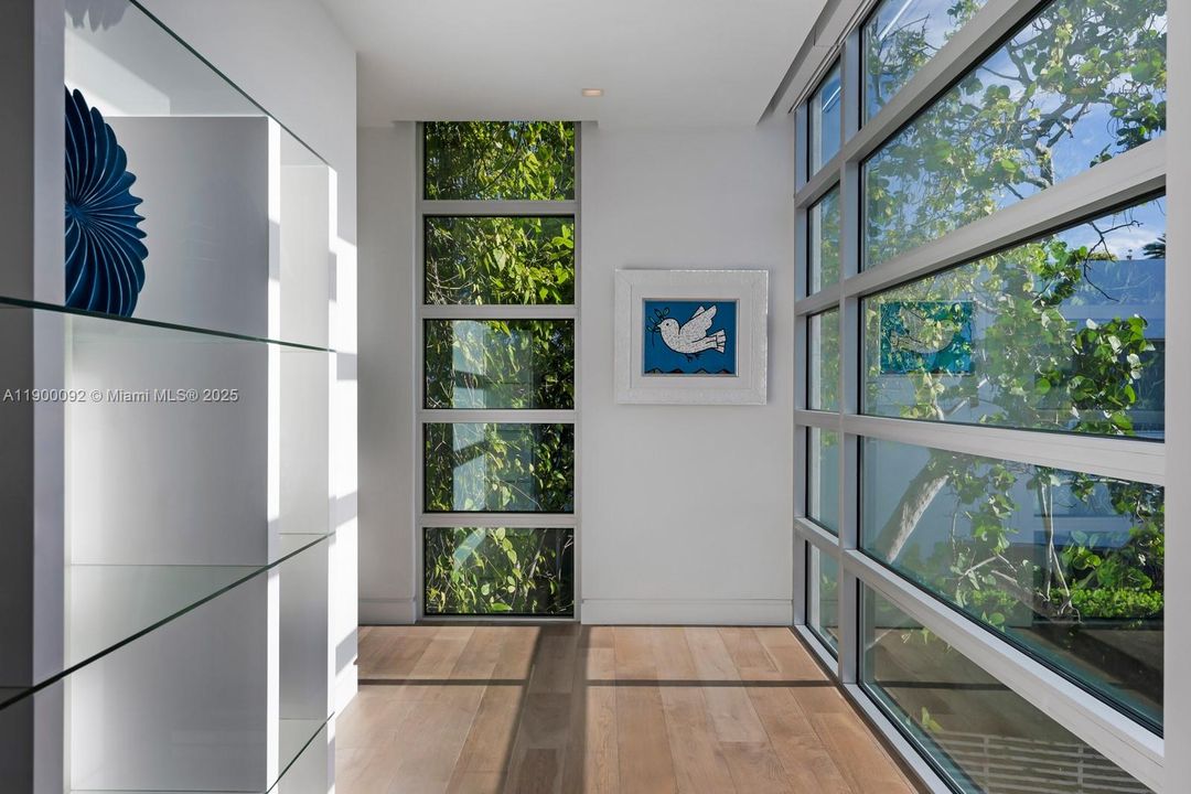 待售: $29,950,000 (6 贝兹, 7 浴室, 5863 平方英尺)