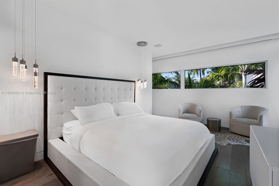 待售: $29,950,000 (6 贝兹, 7 浴室, 5863 平方英尺)