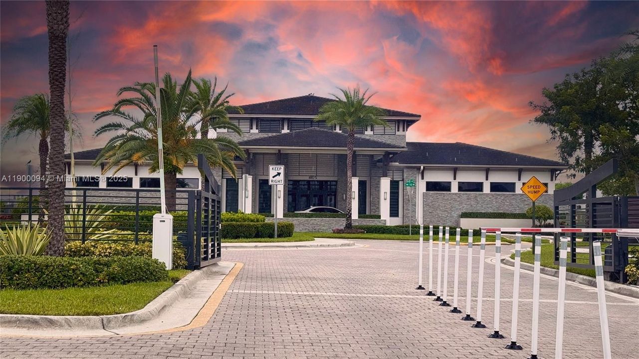 На продажу: $640,000 (3 спален, 2 ванн, 1588 Квадратных фут)