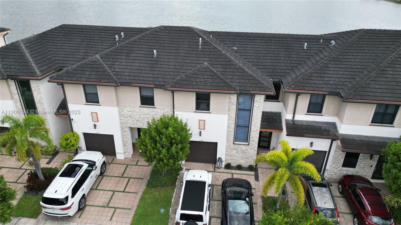 На продажу: $640,000 (3 спален, 2 ванн, 1588 Квадратных фут)