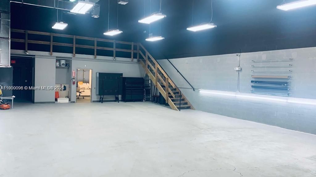 Active With Contract: $3,100 (0 beds, 0 baths, 0 Square Feet)