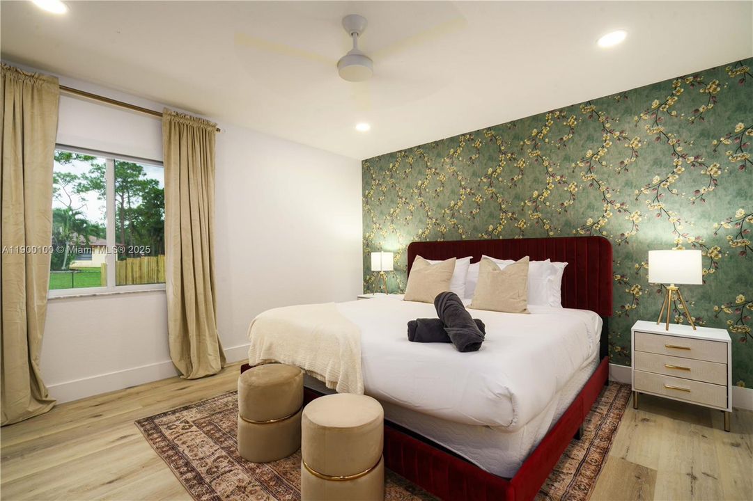 For Rent: $13,500 (8 beds, 5 baths, 3639 Square Feet)