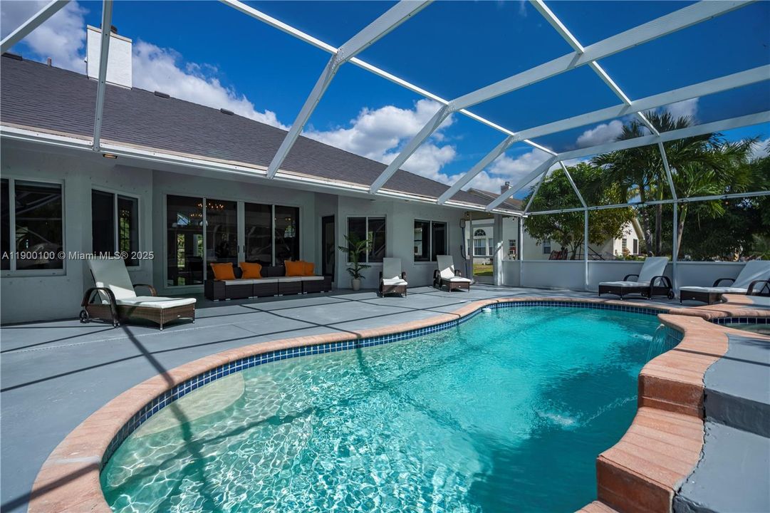 For Rent: $13,500 (8 beds, 5 baths, 3639 Square Feet)