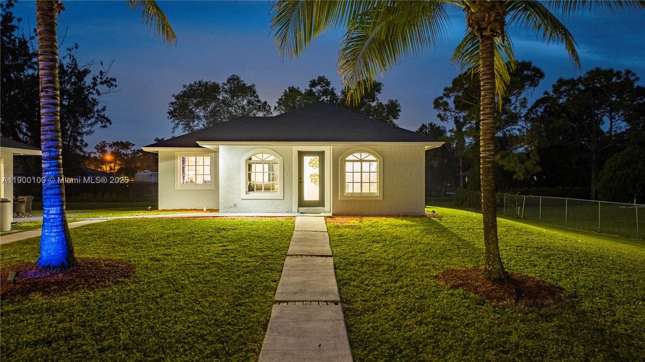 For Rent: $13,500 (8 beds, 5 baths, 3639 Square Feet)