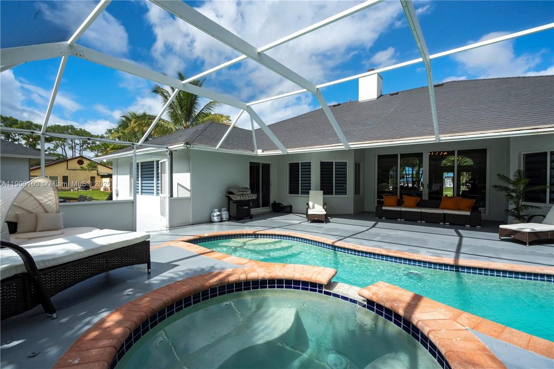 For Rent: $13,500 (8 beds, 5 baths, 3639 Square Feet)