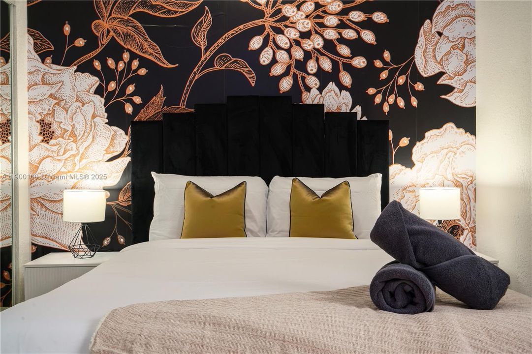 For Rent: $13,500 (8 beds, 5 baths, 3639 Square Feet)