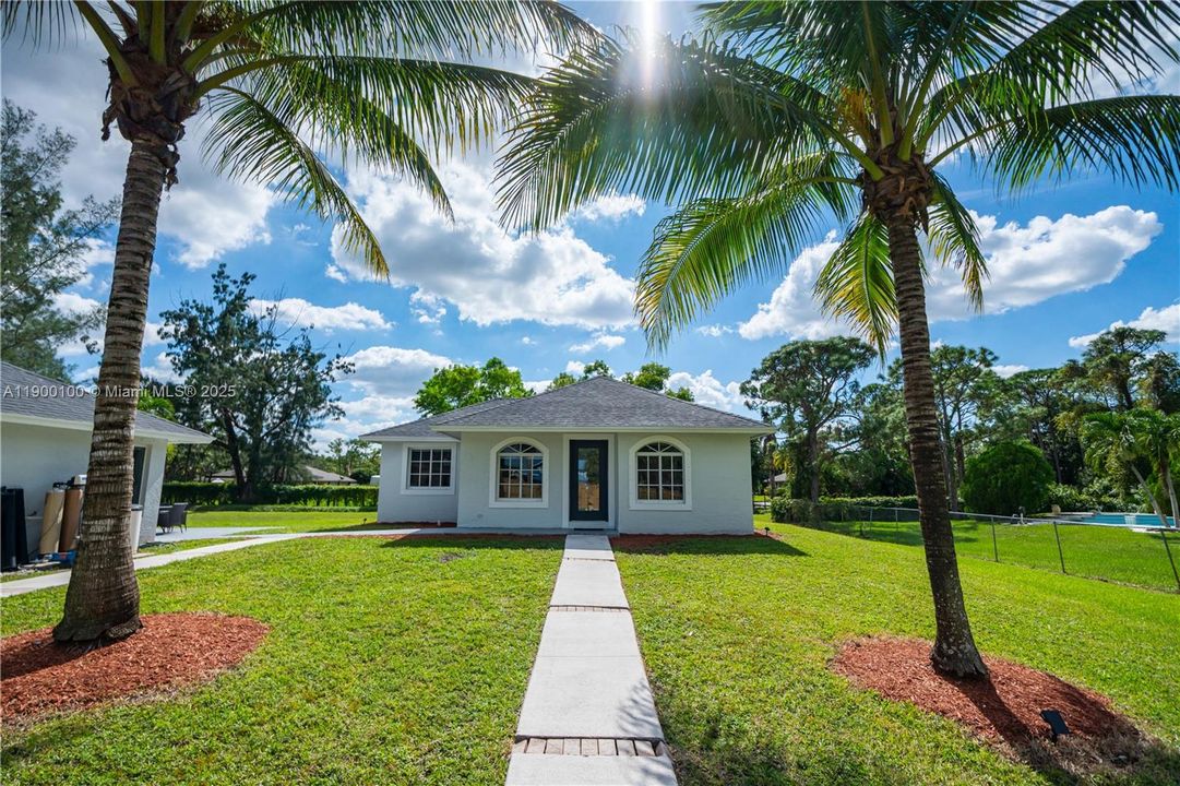 For Rent: $13,500 (8 beds, 5 baths, 3639 Square Feet)