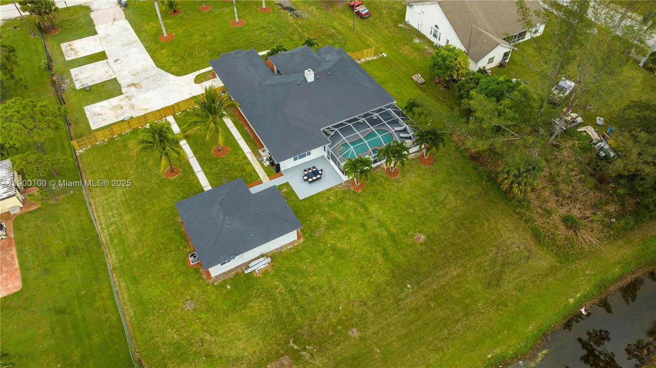 For Rent: $13,500 (8 beds, 5 baths, 3639 Square Feet)