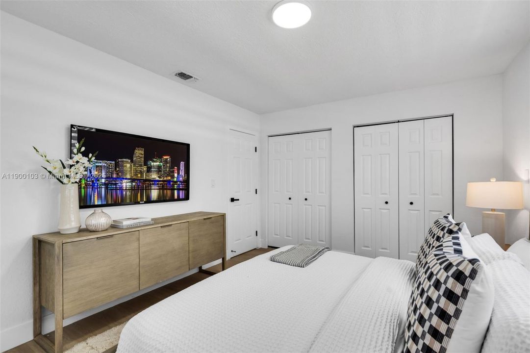 Под контрактом: $474,900 (4 спален, 2 ванн, 1534 Квадратных фут)