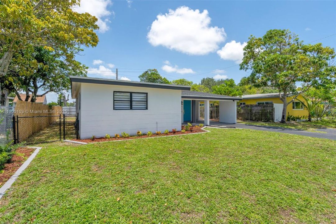 Под контрактом: $474,900 (4 спален, 2 ванн, 1534 Квадратных фут)