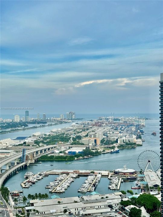 For Sale: $598,900 (1 beds, 1 baths, 540 Square Feet)