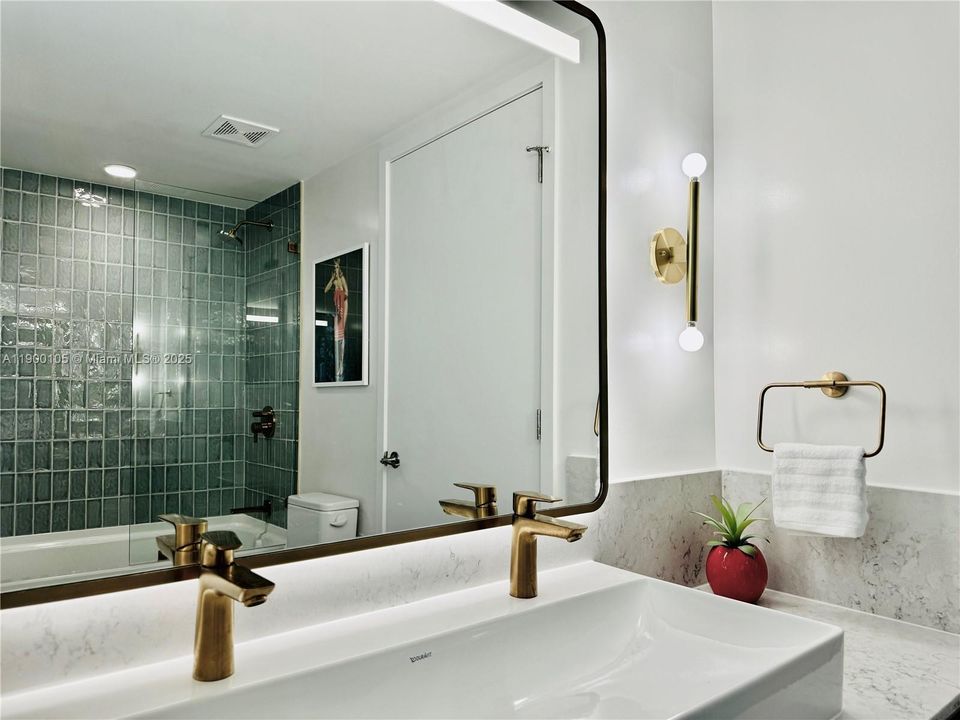 For Sale: $598,900 (1 beds, 1 baths, 540 Square Feet)