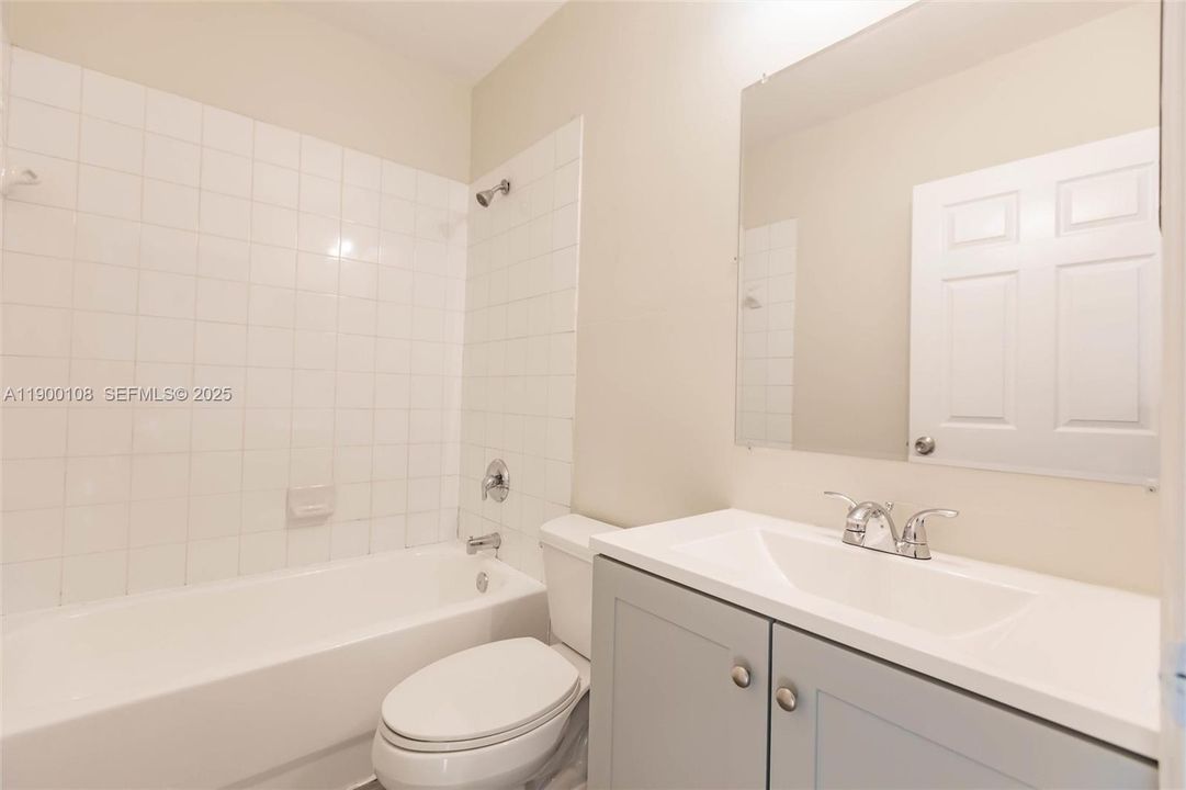 For Sale: $380,000 (3 beds, 2 baths, 1423 Square Feet)