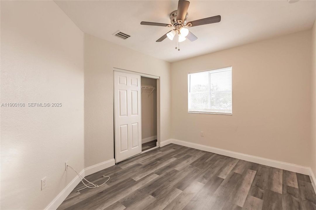 For Sale: $380,000 (3 beds, 2 baths, 1423 Square Feet)