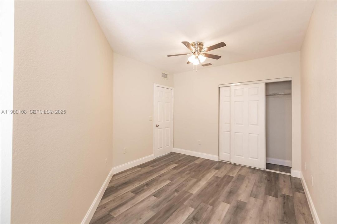 For Sale: $380,000 (3 beds, 2 baths, 1423 Square Feet)