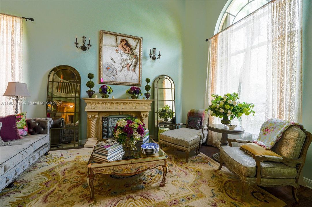 For Sale: $675,000 (3 beds, 2 baths, 2733 Square Feet)