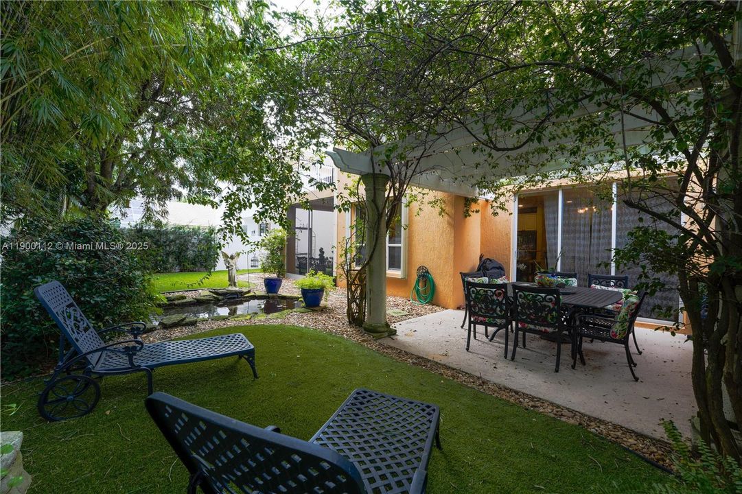 For Sale: $675,000 (3 beds, 2 baths, 2733 Square Feet)