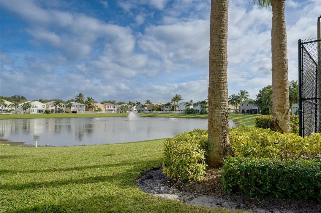 For Sale: $675,000 (3 beds, 2 baths, 2733 Square Feet)