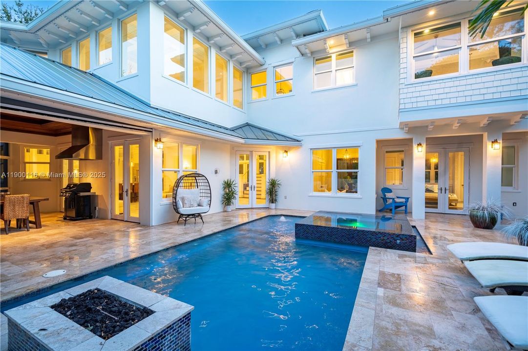 For Sale: $2,150,000 (5 beds, 3 baths, 3274 Square Feet)