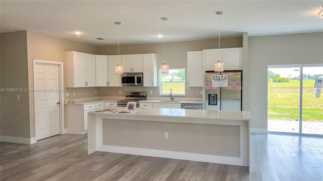 For Rent: $2,800 (3 beds, 2 baths, 0 Square Feet)