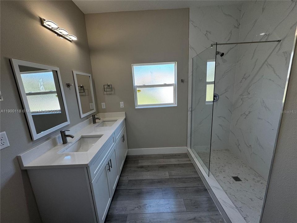 For Rent: $2,800 (3 beds, 2 baths, 0 Square Feet)