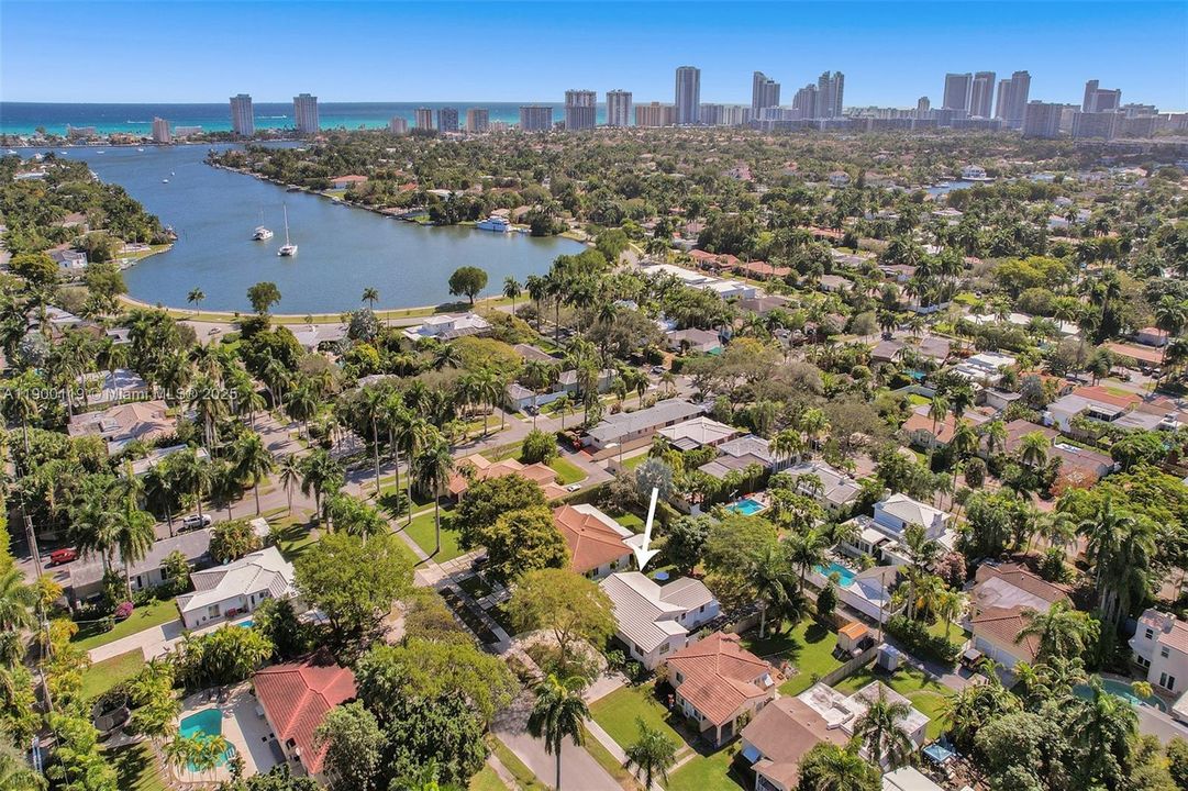 Recently Rented: $5,100 (3 beds, 3 baths, 1710 Square Feet)