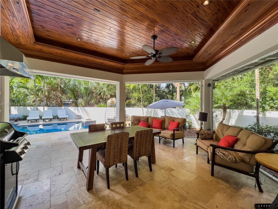 For Rent: $12,000 (6 beds, 3 baths, 3274 Square Feet)