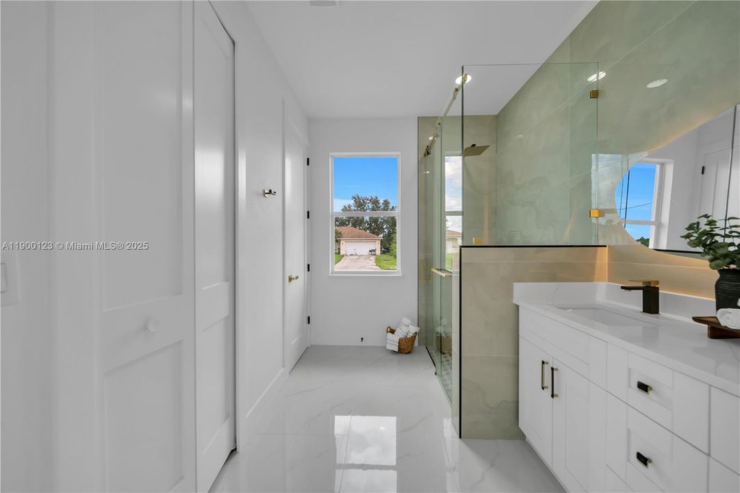 For Sale: $339,900 (3 beds, 2 baths, 1406 Square Feet)