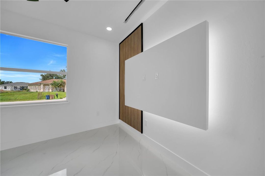 For Sale: $339,900 (3 beds, 2 baths, 1406 Square Feet)