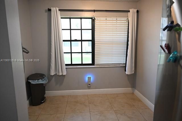 For Sale: $420,000 (3 beds, 3 baths, 1318 Square Feet)