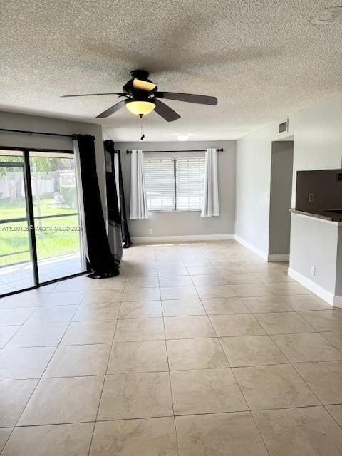 For Sale: $420,000 (3 beds, 3 baths, 1318 Square Feet)