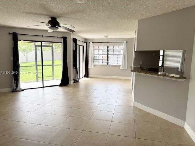 For Sale: $420,000 (3 beds, 3 baths, 1318 Square Feet)