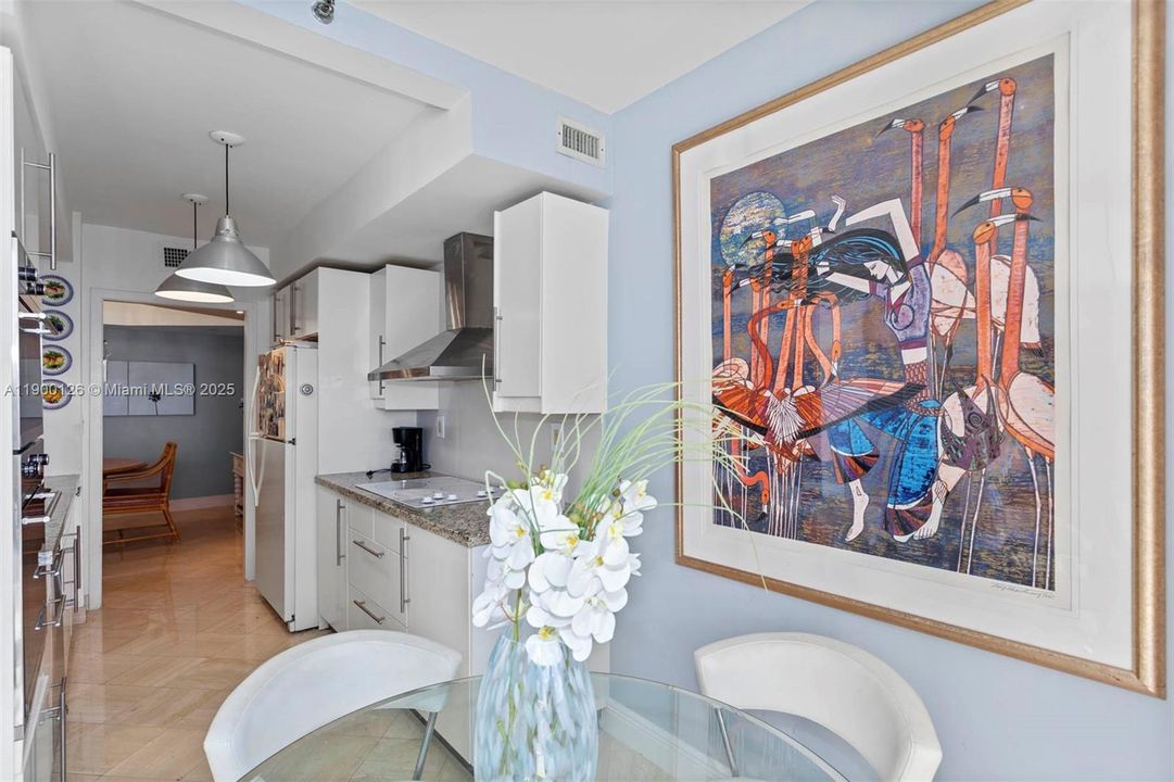 For Sale: $665,000 (2 beds, 2 baths, 1600 Square Feet)