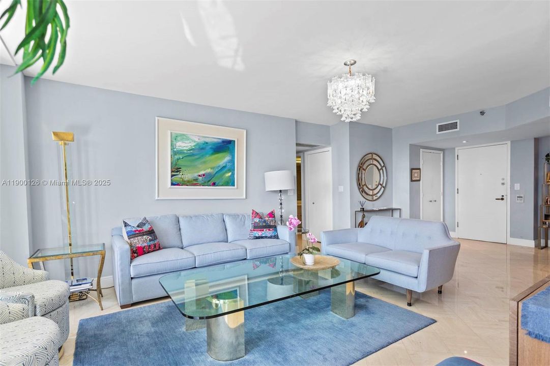 For Sale: $665,000 (2 beds, 2 baths, 1600 Square Feet)