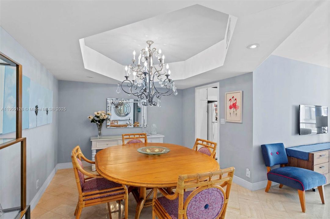 For Sale: $665,000 (2 beds, 2 baths, 1600 Square Feet)