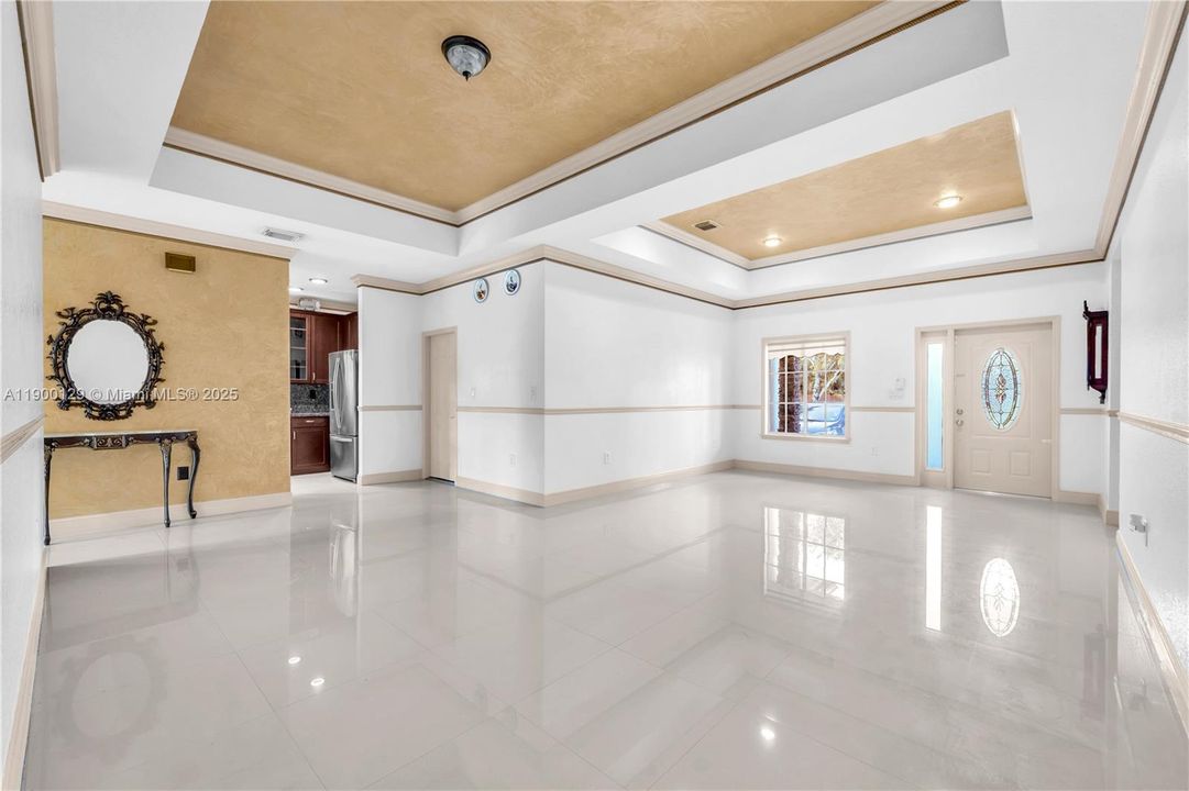 待售: $540,000 (4 贝兹, 3 浴室, 1857 平方英尺)