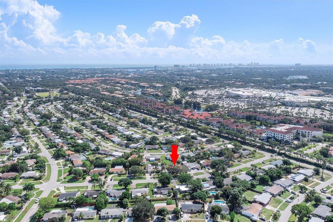 Activo con contrato: $465,000 (3 camas, 2 baños, 1278 Pies cuadrados)