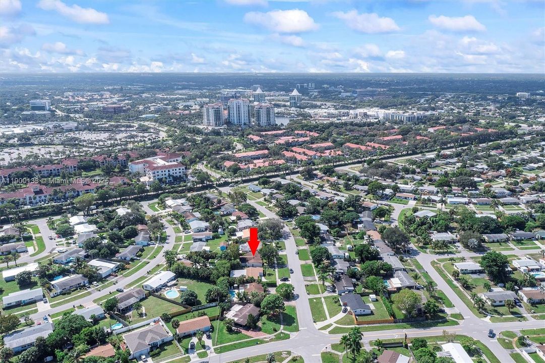 Activo con contrato: $465,000 (3 camas, 2 baños, 1278 Pies cuadrados)