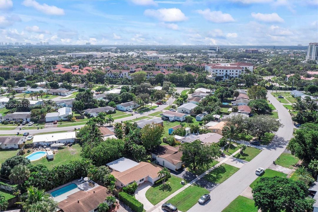 Activo con contrato: $465,000 (3 camas, 2 baños, 1278 Pies cuadrados)