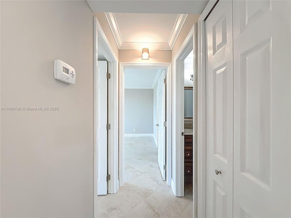 For Rent: $2,900 (2 beds, 2 baths, 1110 Square Feet)