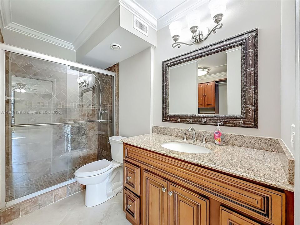 For Rent: $2,900 (2 beds, 2 baths, 1110 Square Feet)